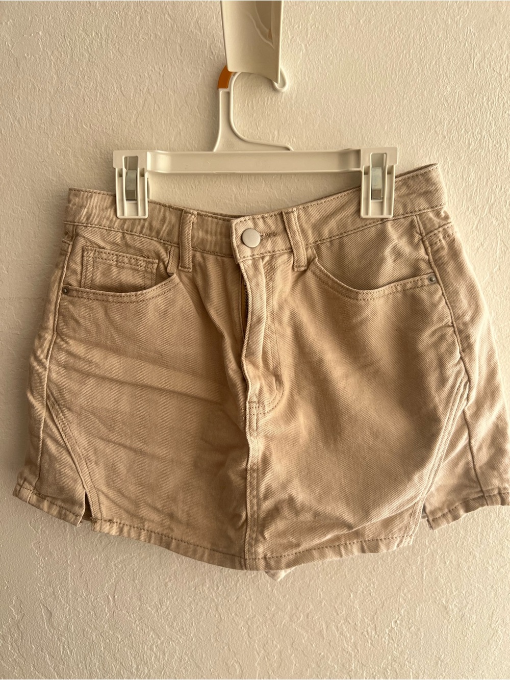 Women’s Beige Denim Skorts
